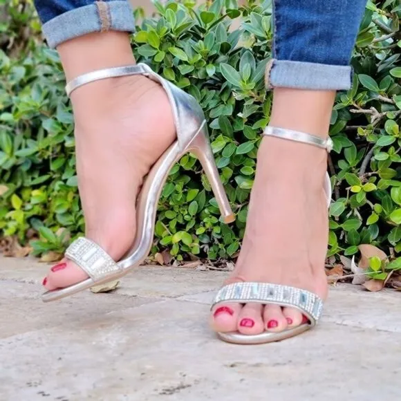 Women's Silver Jeweled Open Toe Heels Sandals