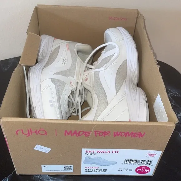 Women’s Sneakers Size 7.5 White Ryka Sky Walk Fit Walking Shoes Memory Foam NEW
