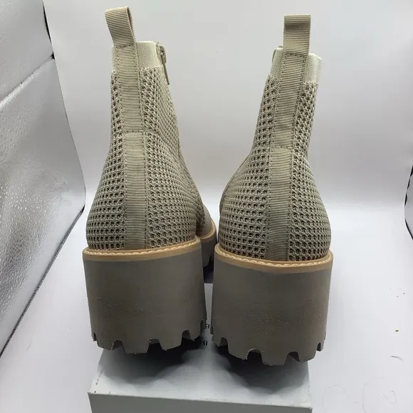 Women's Vaneli Marina ankle Boots 12M Beige