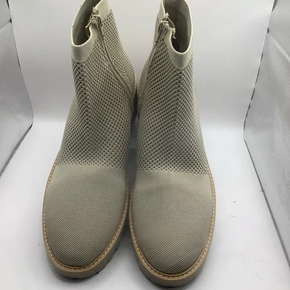 Women's Vaneli Marina ankle Boots 12M Beige