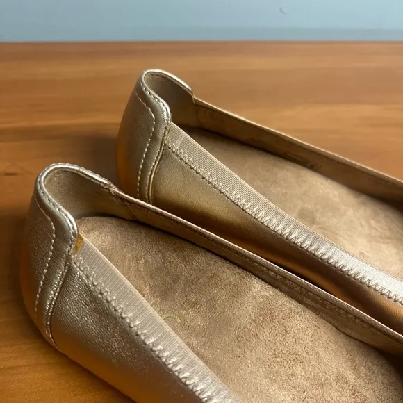 Women's Vionic Spark Caroll Metallic Rose Gold Leather Ballet Flats Size 6.5 NIB