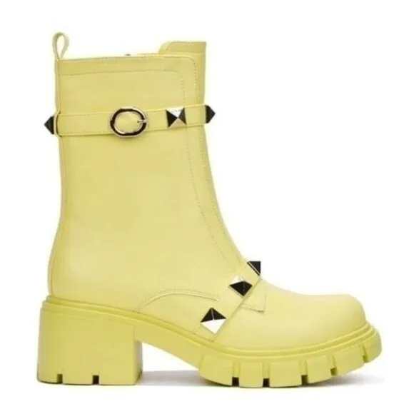 Women's Yellow Pyramid‎ Stud Ankle Combat Boot