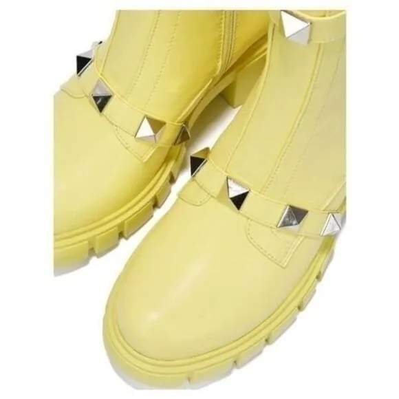 Women's Yellow Pyramid‎ Stud Ankle Combat Boot