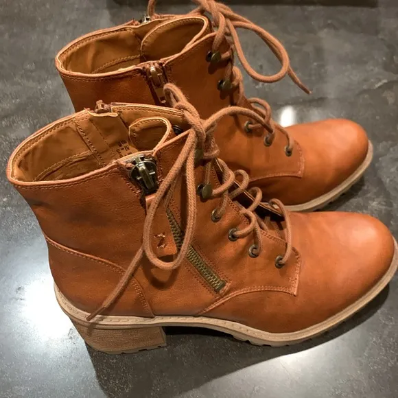 Women’s ZODIAC Cognac Boots