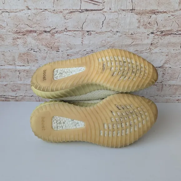 Yeezy Boost 350 V2 in Light Green Mens Sneakers