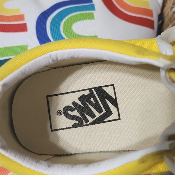 YELLOW VANS