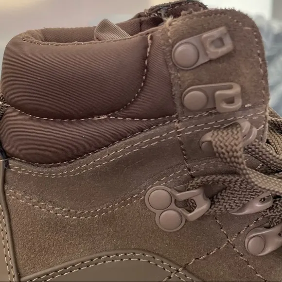 ZARA HIKING BOOTS IN OLIVE GREEN/ KHAKI GREEN