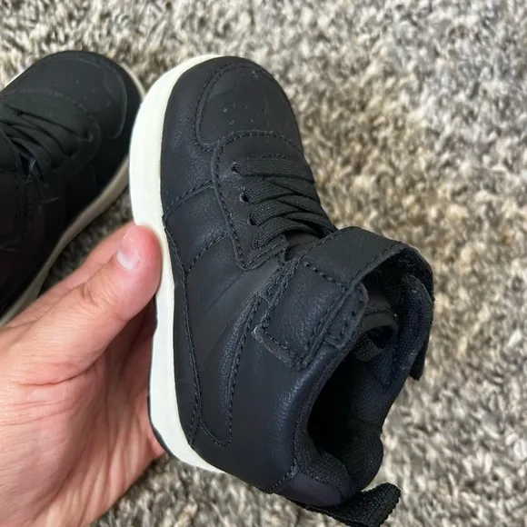 Zara Kids Black Velcro Strap Sneakers Toddler Size US 4.5 / EU‎ 20
