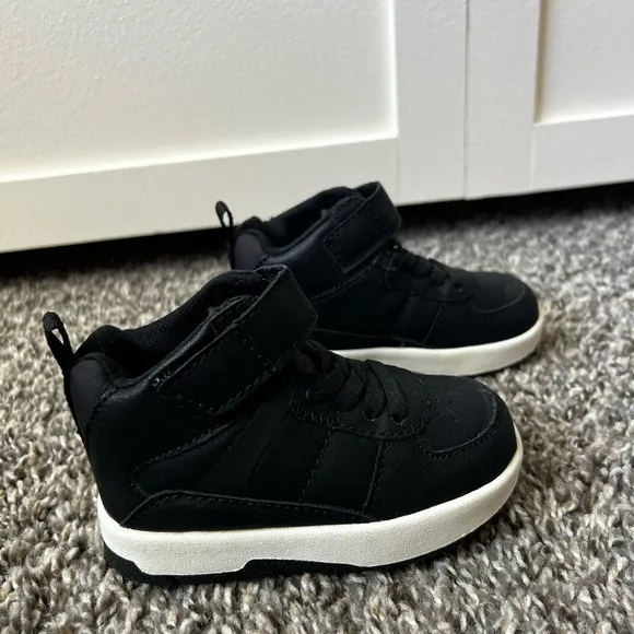 Zara Kids Black Velcro Strap Sneakers Toddler Size US 4.5 / EU‎ 20
