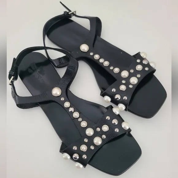 Zara leather flats sandals w/ faux pearl &amp;‎ studs pre loved Size 7.5/38