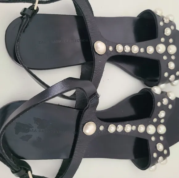 Zara leather flats sandals w/ faux pearl &amp;‎ studs pre loved Size 7.5/38