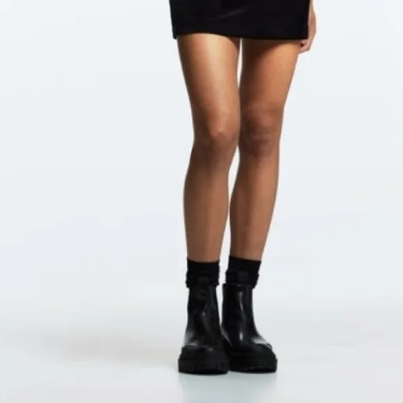 Zara Lug Sole Ankle Boots (EU 37/ US 6.5)