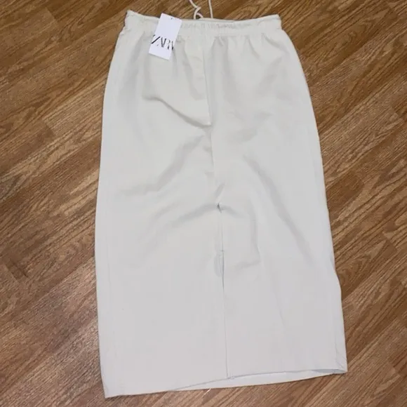 Zara NWT nude cream midi sweater skirt
